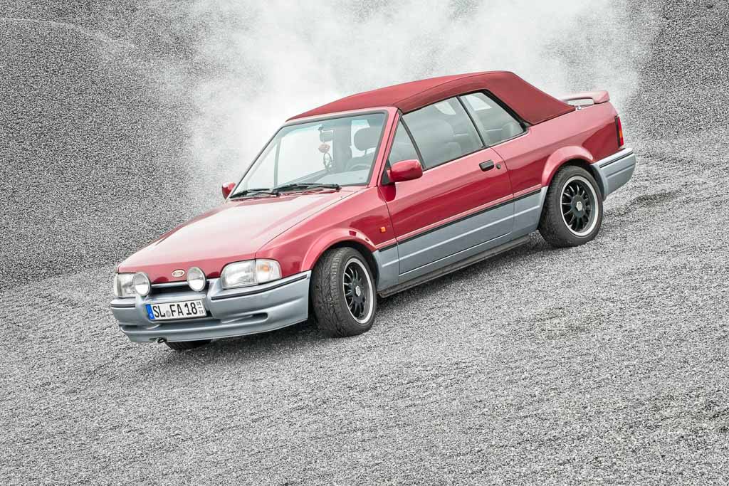 Escort -9